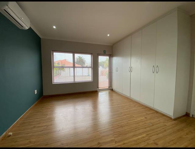 3 BEDROOM FREESTANDING TO LET IN PARKLANDS